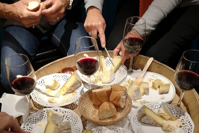 Private tasting of Savoie cheese and wine in Chamonix - A tasting built around pairings, not random samples