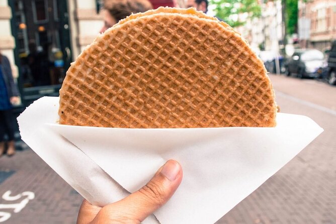 Private tour from Rotterdam to Windmills of Kinderdijk & Gouda Cheese Experience - Cheese, stroopwafels, and souvenir time