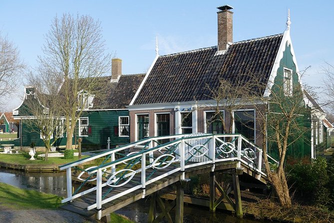 Private tour to Giethoorn, the Windmills, Cheese from Amsterdam - Clogs, cheese, and Dutch rural traditions