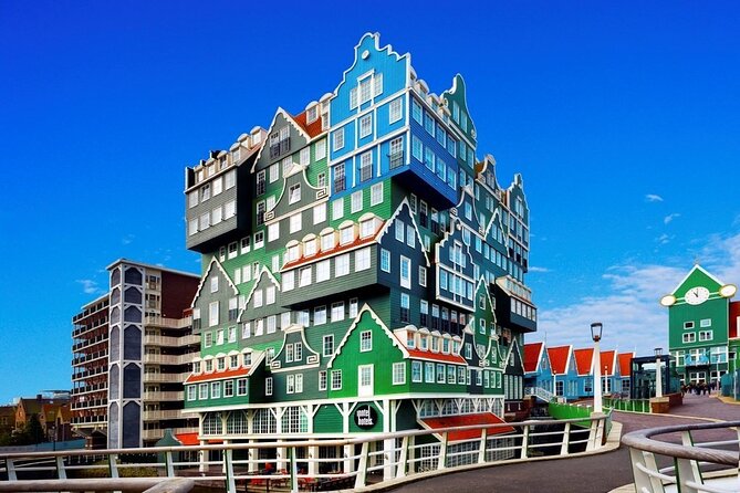 Private Zaanse Schans & Volendam Tour: Windmills, Cheese & Clogs - Volendam: harbor views and local food