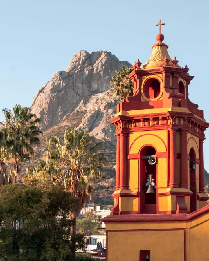 Querétaro: Cheese & Wine Tour In A Day - Bernal and the monolith finish the day