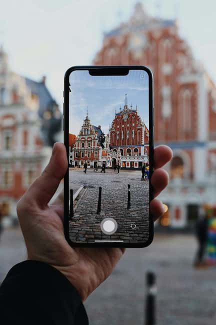 Riga: Old Town Tour with Latvian Wine and Cheese Tasting - Starting with Riga Old Town’s streets and views
