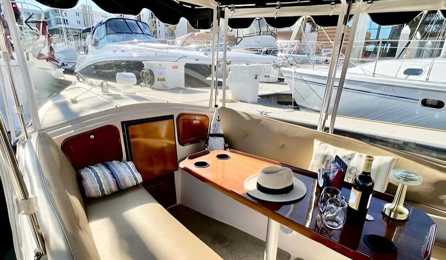 Romantic Boat Cruise with Wine & Cheese or Surprise Dinner - Booking details that can save you trouble