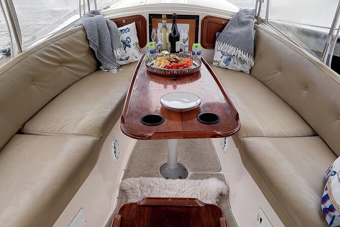 Romantic Luxury Boat Cruise with Wine Cheese Sea LionTours - Why the small group matters