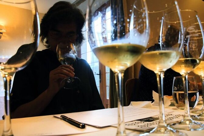 Santiago de Compostela: Cheese and Wine Tasting Experience - A good choice for solo visitors and small groups