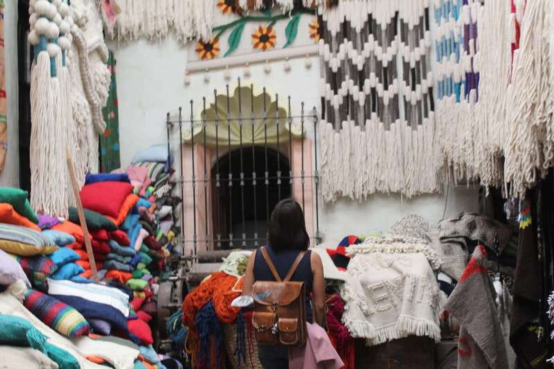 Santiago de Querétaro: Pueblos Mágicos Cheese and Wine Route - Language, guides, and the human side of the day