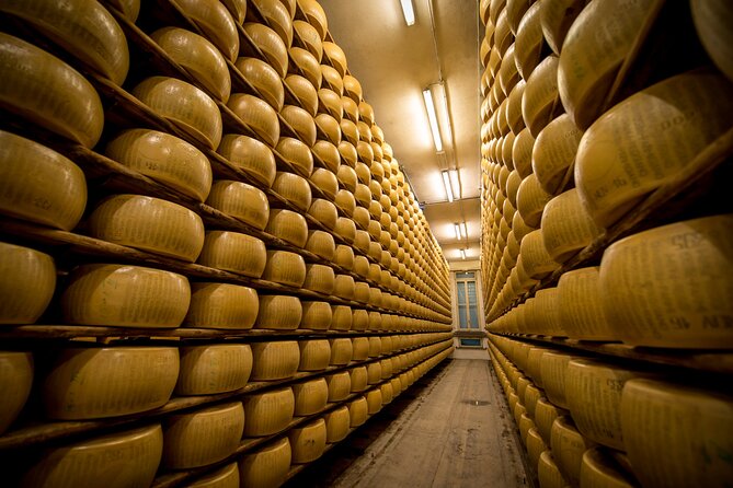 Secrets of Parmigiano Reggiano and Balsamic Vinegar - Key points to know before booking