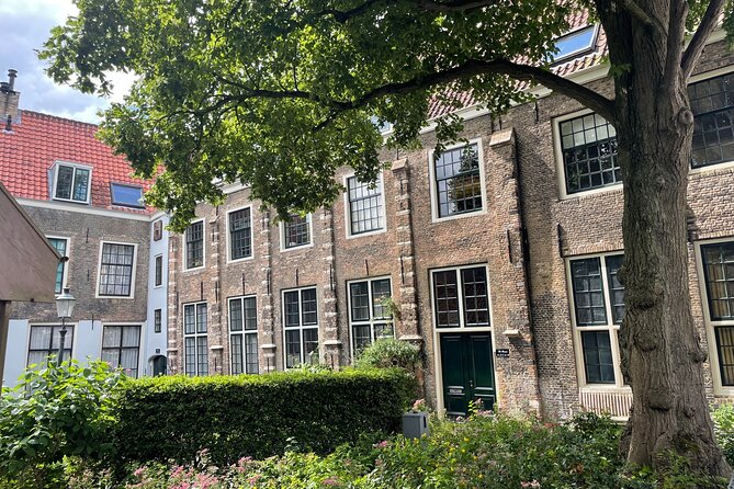 Self-Guided Walking Tour of Gouda: Canals, Colonies, and Cheese - Stumbling stones and Gouda’s Jewish families