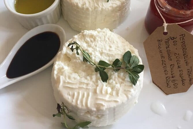 Semi Private tasting and Cheese-making Class in Florence - From burrata to Tuscan pecorino