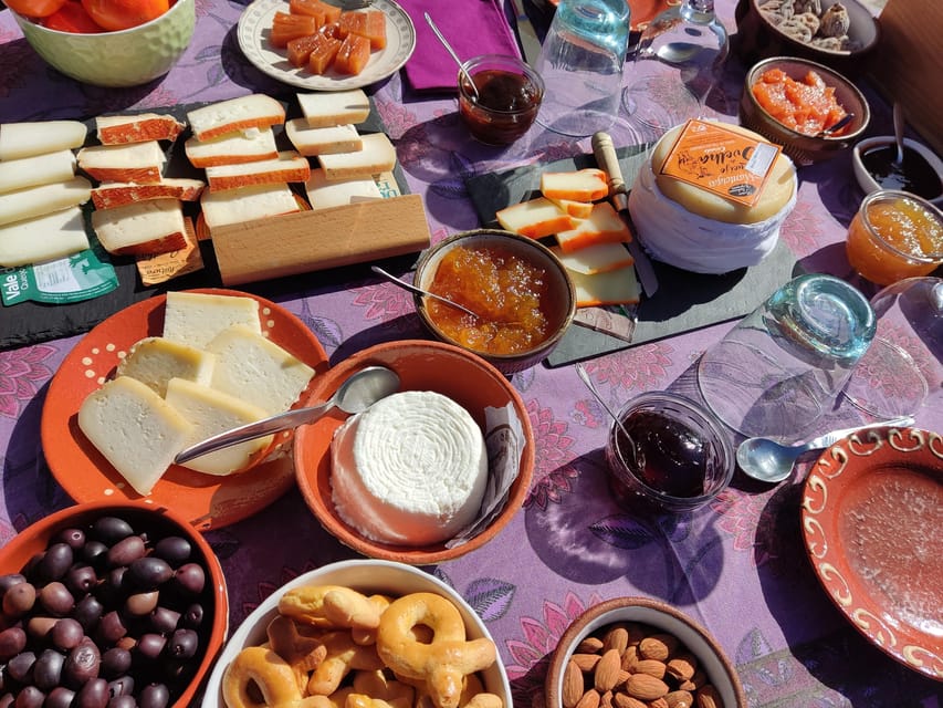 Serra da Estrela: Serra da Estrela cheese tasting - The cheese, wine, and local pairings