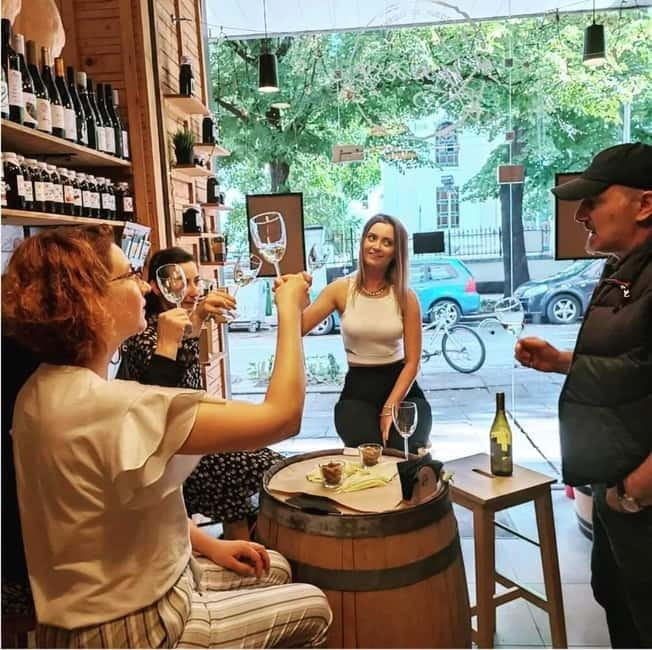 Sofia: Guided Tasting of Local Wines and Cheeses - How the one-hour format works for different visitors