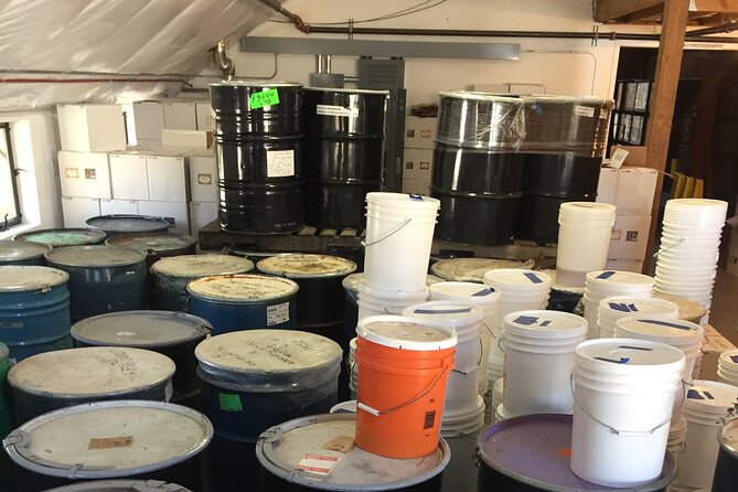 Sonoma Coast Tasting Tour: Cheese, Honey, Oysters, Wine and Oils - Bread and garden time at Wild Flour Organic Bakery