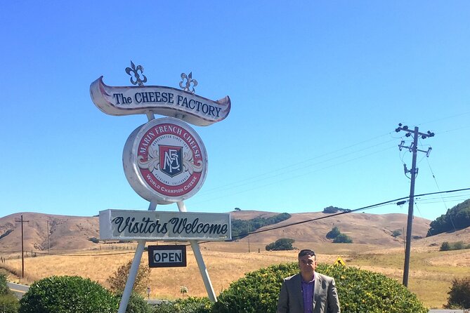 Sonoma Coast Tasting Tour: Cheese, Honey, Oysters, Wine and Oils - Golden Gate views before the food begins