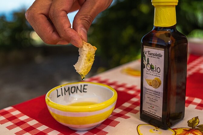 Sorrento Ape Tour, Lemon Garden, Mozzarella Show & Pizza Class - Mozzarella made in front of you