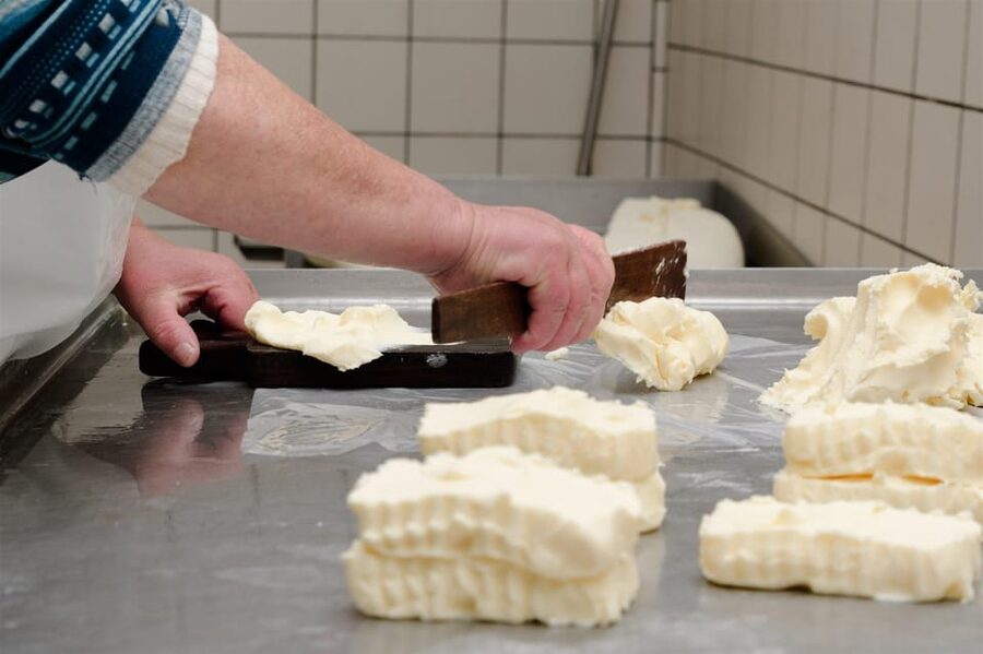 Sorrento: mozzarella cheese workshop in Vico Equense - Who will enjoy this workshop most?