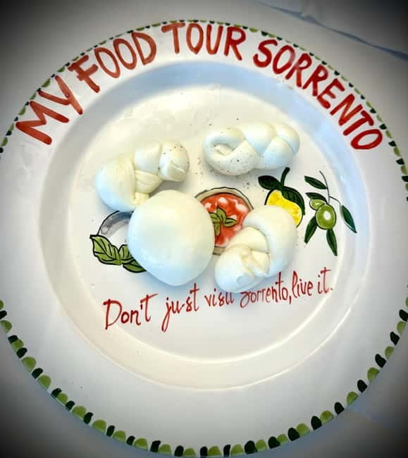 Sorrento: Mozzarella experience. Say CHEESE with us! - The final tasting: cheese, wine, lemonade, and limoncello
