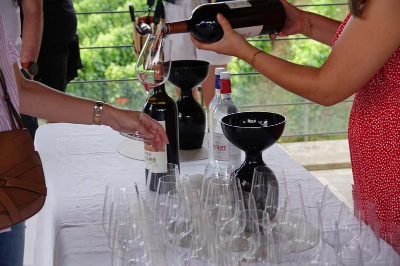 St. Emilion: Half Day E-Bike & Wine Tour with Wine & Cheese - A château visit with wine in the glass