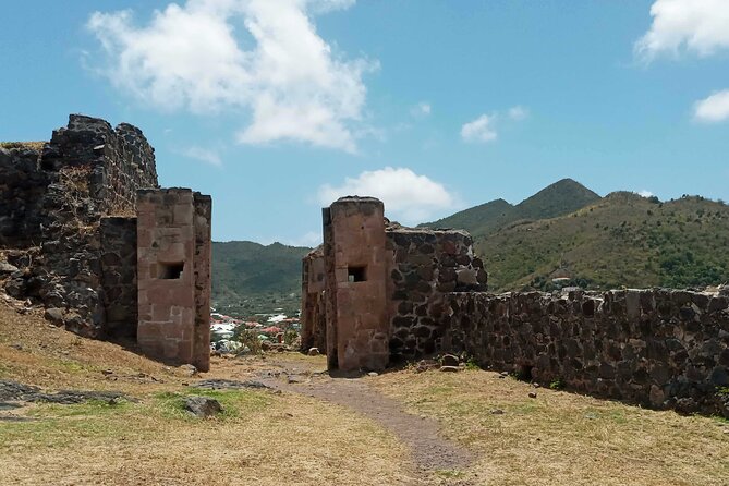 St.Martin-St.Maarten: Small Group, History & Cheese Tasting Tour - Meeting at the cruise terminal
