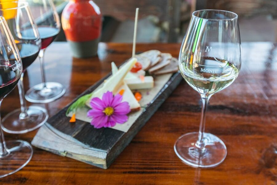 Tacoronte: Guided Winery Tour with Wine and Cheese Tastings - Should you book this wine and cheese tour?