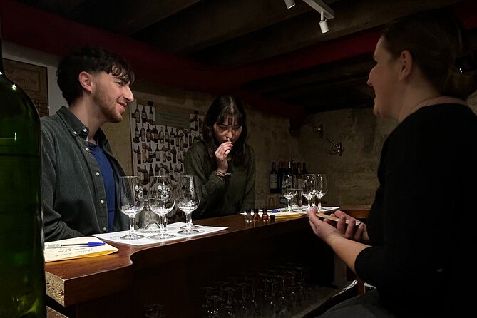 Tasting of Bordeaux White Wines Wine and Cheese Pairing - Who will enjoy this Bordeaux tasting most