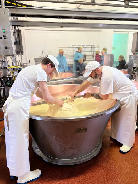 The Art of Parmigiano Reggiano & Aged Balsamic Vinegar - Price, transport, and practical value
