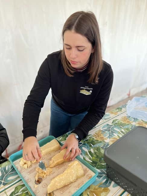 The Art of Parmigiano Reggiano & Aged Balsamic Vinegar - Who will enjoy this most