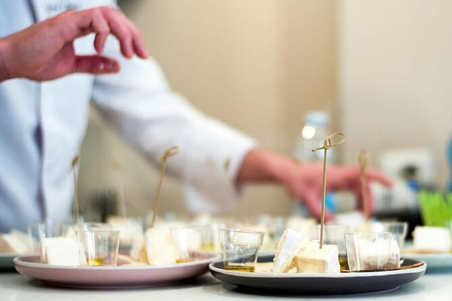 Turin: Gastronomy tasting through oil, wine and cheese - Key points at a glance
