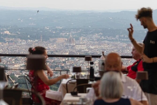 Tuscany Private Tour with Wine and Cheese Tasting from Florence - What the private vehicle adds