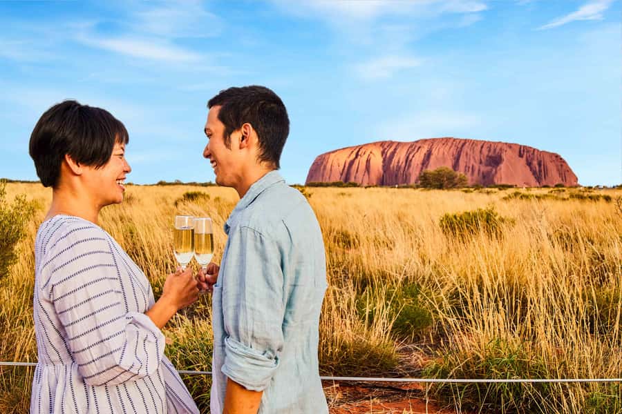 Uluru 1.5-Hour Sunset Tour with Sparkling Wine & Cheeseboard - Leaving Ayers Rock Resort about an hour before sunset