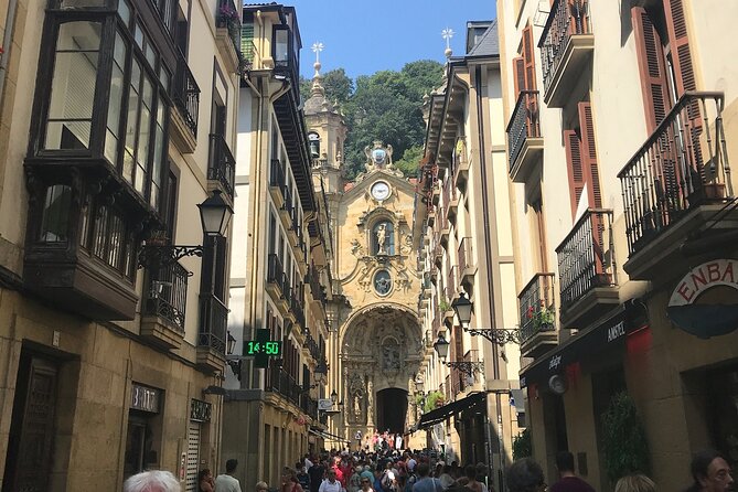 Visit San Sebastian and a Family Cheese Farm with Tasting (From Bilbao) - Leaving Bilbao in a leather van