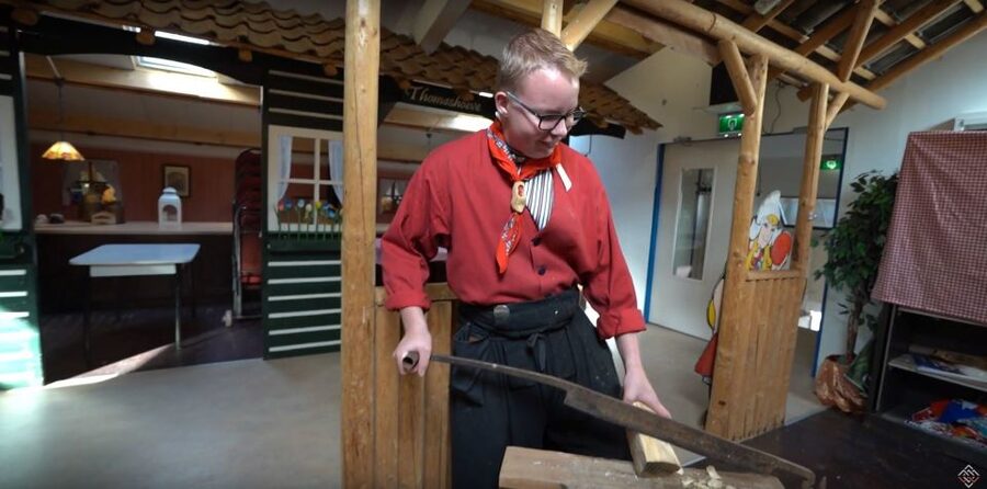 Volendam: 2-Hour Clogmaking Workshop and Cheese Tour - The cheese factory adds a second Dutch tradition
