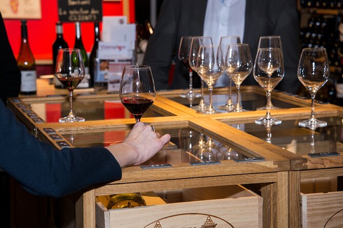 Wine and cheese tasting at Latin Quarter - A wine lesson inside the Latin Quarter