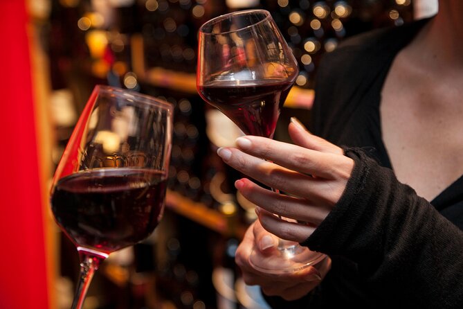 Wine and cheese tasting in Bastille - Who will get the most from this experience?