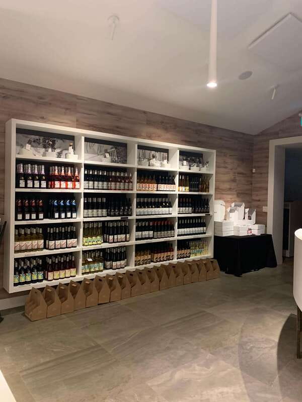 Wine & Cheese Afternoon Wine Tours in NOTL - Three wineries, one relaxed Niagara afternoon