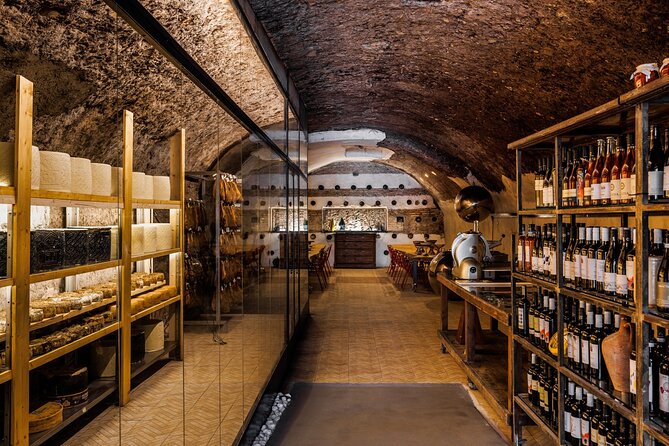 Wine Tasting Cold cuts and Rare Cheeses in Grotta a Testaccio - A food tasting in Testaccio’s old cave spaces
