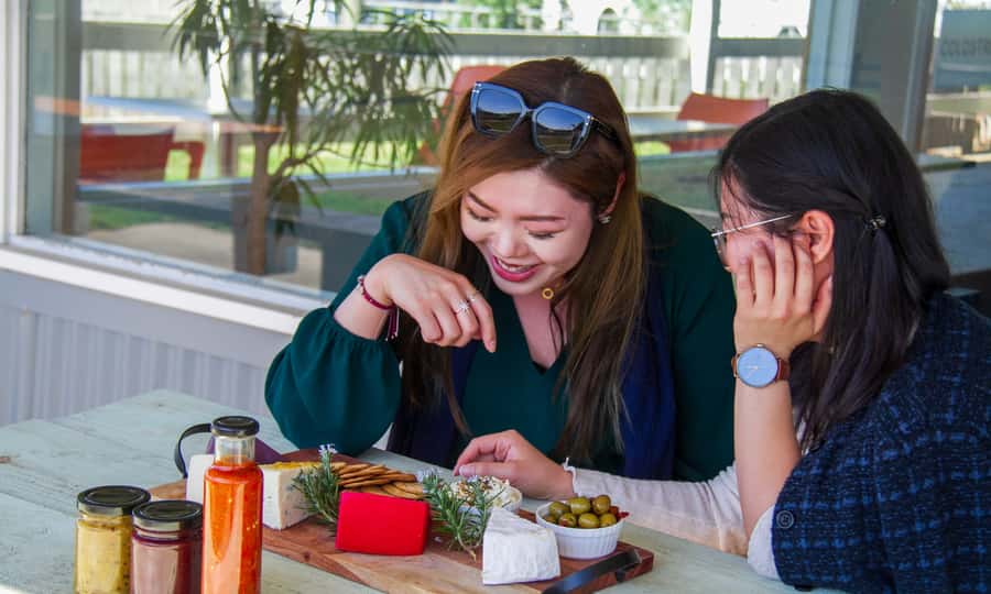 Yarra Valley Full Day Grazing Tour: Gin, Wine, Pizza, Cheese - Who should book this Yarra Valley day?