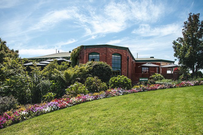 Yarra Valley Premium Tour inc Lunch and Cheese and Wine Pairing at De Bortoli - Three wineries and distinctive wines