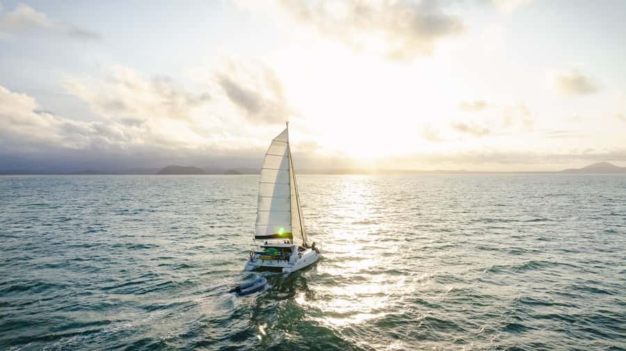 Yeppoon: Sunset Cruise w/ Cheese Platter & Champagne - Setting off from Yeppoon for a Capricorn Coast sunset
