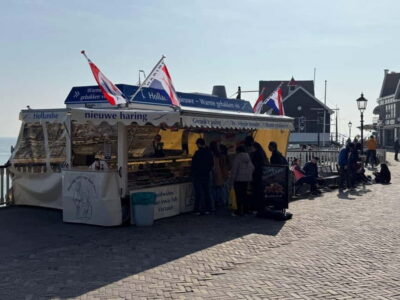 Zaanse Schans & Volendam Private Tour: Windmills and Cheese