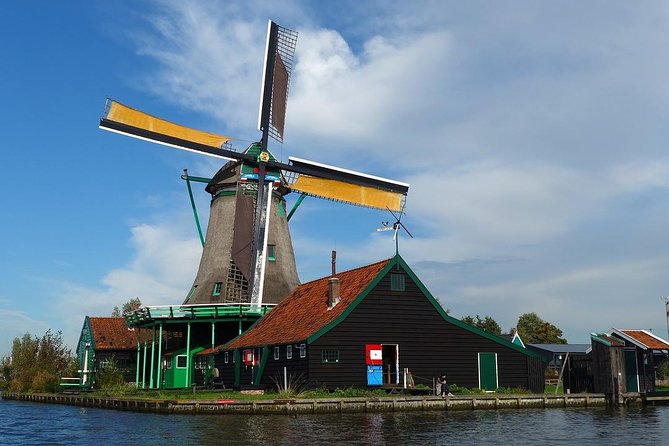 Zaanse Schans Windmills, cheese and clogs and Volendam tour from Amsterdam - Zaanse Schans and the seven windmills