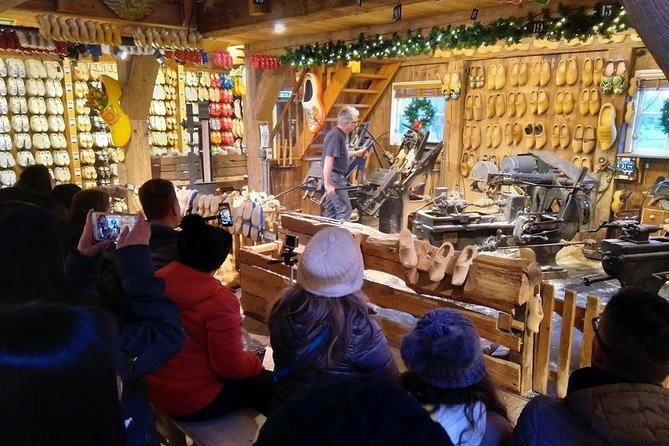 Zaanse Schans Windmills, Clogs and Dutch Cheese Small-Group Tour from Amsterdam - Two and a half hours among Zaanse Schans windmills