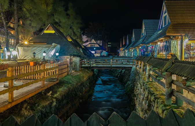 ZAKOPANE & THERMAL SPRINGS, Funicular, Cheese Tasting - Krupówki Street and your hour and a half in town