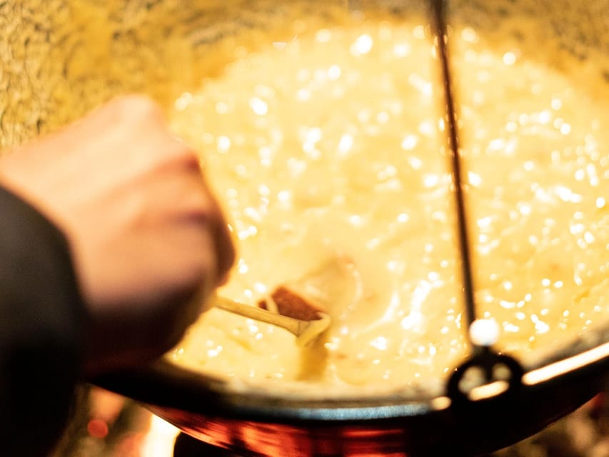 Zermatt: Outdoor fondue "group experience under the stars" - Is the outdoor setting worth the extra effort?