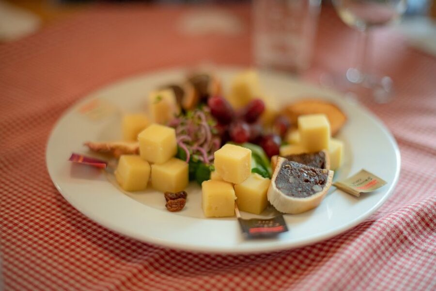 Zurich: Appenzell Day Trip with Farm Visit & Cheese Tasting - Meeting the farm before tasting the cheese