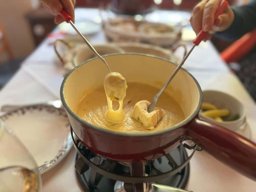 Zurich: Food Tour of 8+ Tastings with Cheeses & Chocolates - Swiss chocolate and Zurich’s oldest chocolatiers